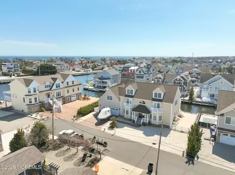 305 Sloop Ln, Mantoloking, NJ 08738