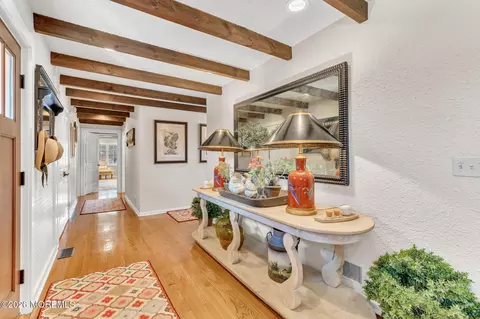 Entry Way - 2 Alyce Ln, Rumson, NJ 07760 photo 1 of 3
