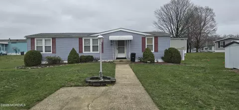 505 Rosalind Rd, Freehold, NJ 07728