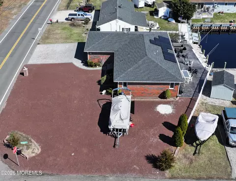 1103 Bayview Ave, Bayville, NJ 08721