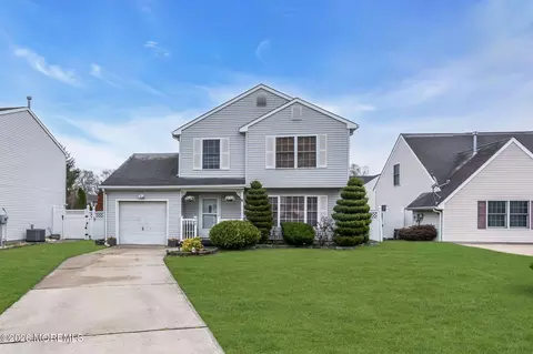 120 Shoreland Ter, North Middletown, NJ 07748