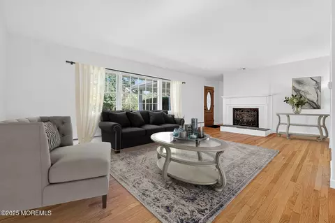 7 Sunset Ave, Matawan, NJ 07747 photo 5