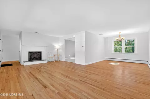 7 Sunset Ave, Matawan, NJ 07747 photo 8