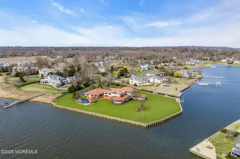 17 Oyster Bay Dr, Rumson, NJ 07760