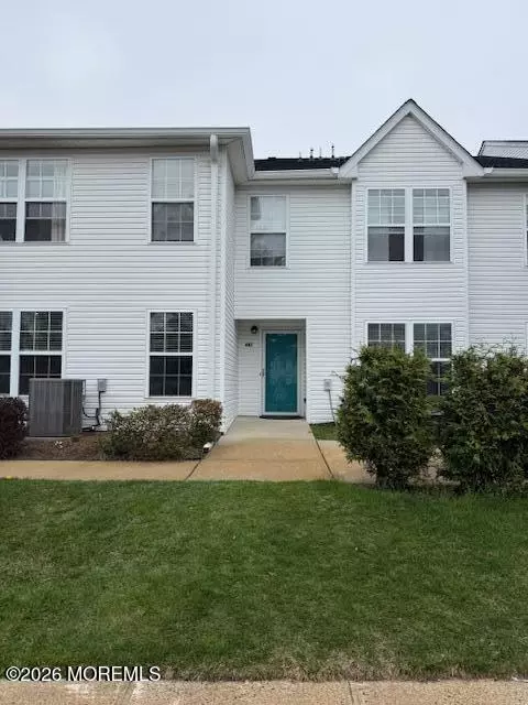 407 Deuce Dr, Wall, NJ 07719