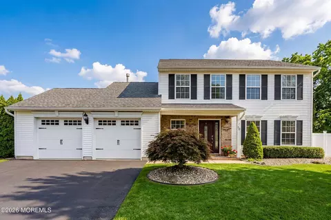18 Carrie Dr, Howell, NJ 07731