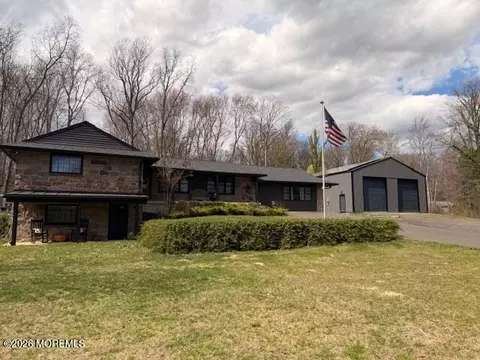 158 Larrison Rd, Wrightstown, NJ 08562