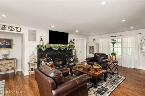 158 Larrison Rd, Wrightstown, NJ 08562 photo 7