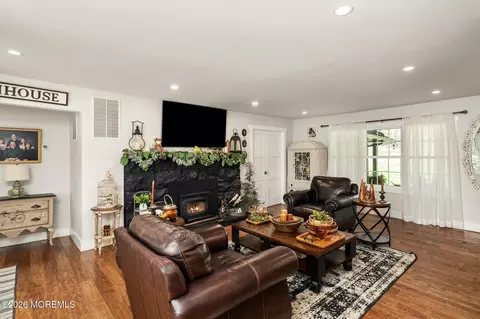158 Larrison Rd, Wrightstown, NJ 08562 photo 8