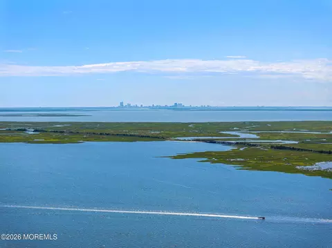 1131 S Green St, Tuckerton, NJ 08087