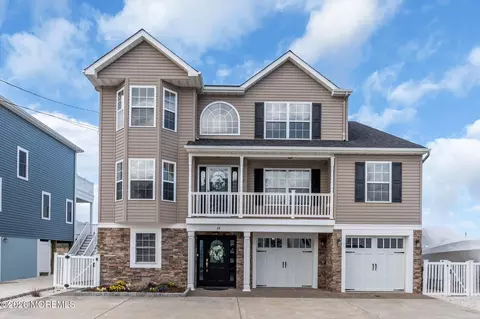 68 Morris Blvd, Manahawkin, NJ 08050