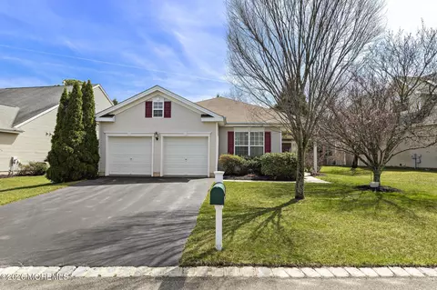 71 Golf View Dr, Little Egg Harbor, NJ 08087