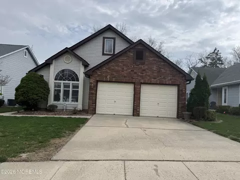 1449 Forelle Ln, Toms River, NJ 08755