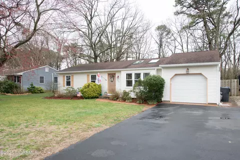 524 Driscol Dr, Brick, NJ 08724