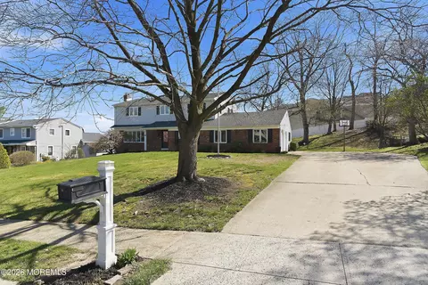 14 Koosman Dr, Leonardo, NJ 07737 photo 3
