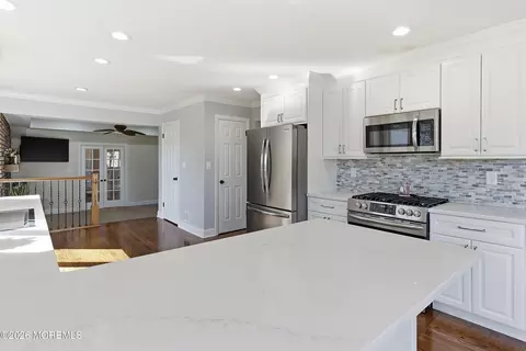 14 Koosman Dr, Leonardo, NJ 07737 photo 15
