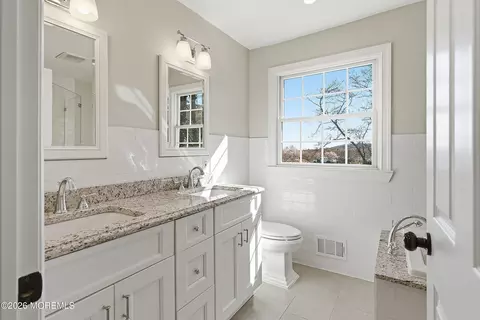 14 Koosman Dr, Leonardo, NJ 07737 photo 27