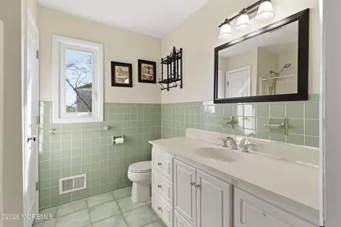 14 Koosman Dr, Leonardo, NJ 07737 photo 33