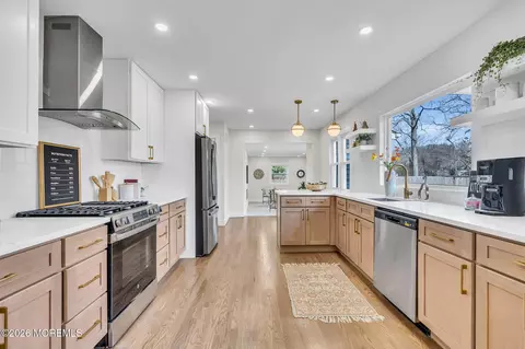 744 Millbrook Rd, Brick, NJ 08724 photo 9