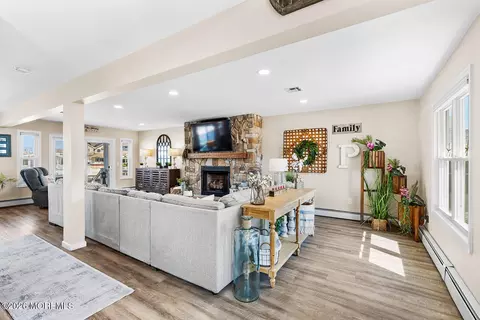 Living - 70 E Coral Dr, Brick, NJ 08723 photo 1 of 4