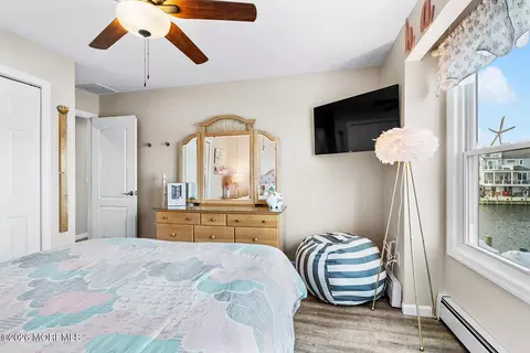 Bedroom - 70 E Coral Dr, Brick, NJ 08723 photo 5 of 7