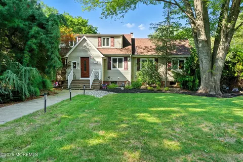 511 Burlington Rd, Freehold, NJ 07728