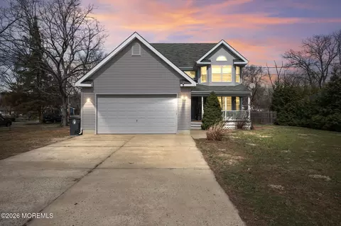 360 River Ter, Toms River, NJ 08755