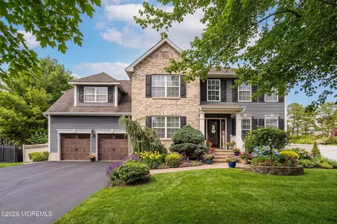85 Lorelei Dr, Howell, NJ 07731