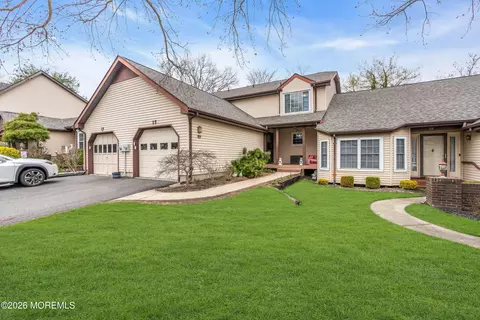 15 Old Mill Ct, Belmar, NJ 07719