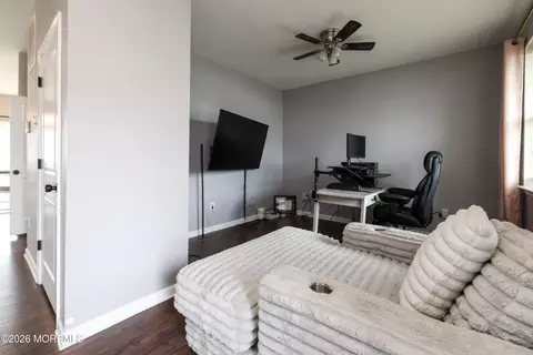 28 Dylan Blvd, Barnegat, NJ 08005