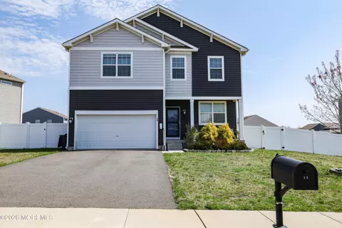 28 Dylan Blvd, Barnegat, NJ 08005