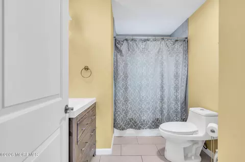 Bath - 24 Eric Dr, Howell, NJ 07731 photo 2 of 5