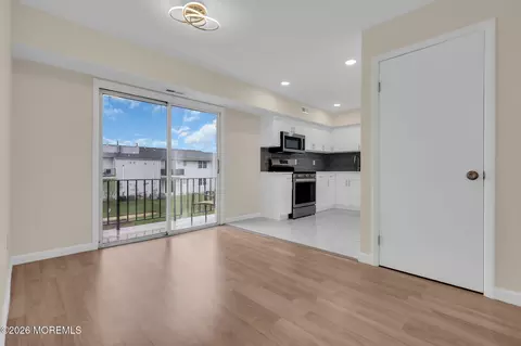 10 Maine Ct #734, Matawan, NJ 07747