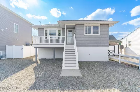 1827 Washington Ave, Seaside Heights, NJ 08751