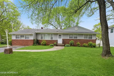 813 Roseld Ave, Ocean, NJ 07712