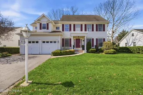 352 Chestnut Dr, Manahawkin, NJ 08050