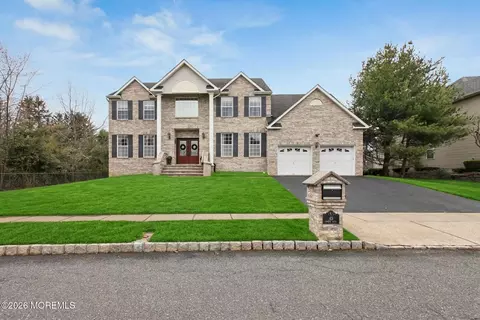 48 Condor Dr, Morganville, NJ 07751