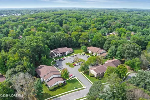 154 Cross Slope Ct #G, Manalapan, NJ 07726
