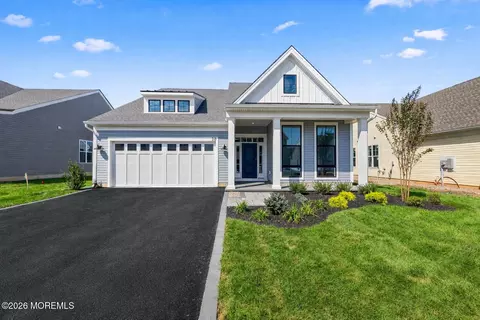 38 Sofia Dr, Manalapan, NJ 07726