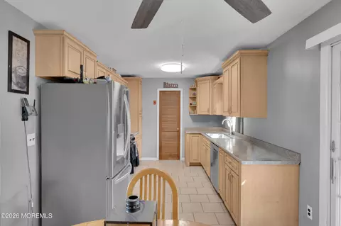 Kitchen - 31 Titanic Rd, Forked River, NJ 08731 photo 1 of 3