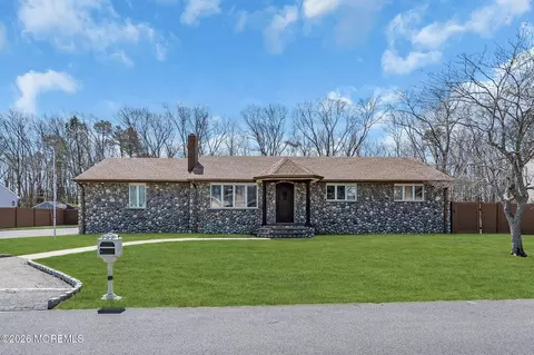 137 Sunset Dr #DR, Forked River, NJ 08731