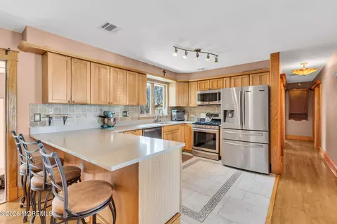 137 Sunset Dr, Forked River, NJ 08731