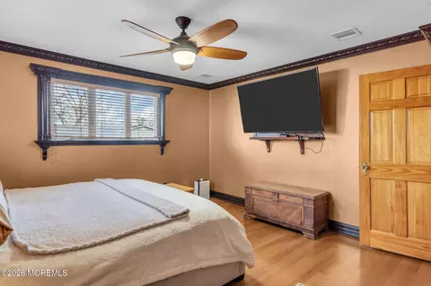 Bedroom - 137 Sunset Dr, Forked River, NJ 08731 photo 2 of 3