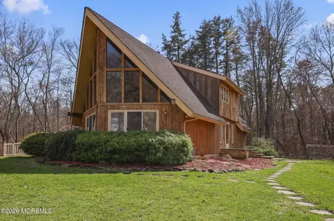 353 E Pleasant Grove Rd, Jackson, NJ 08527