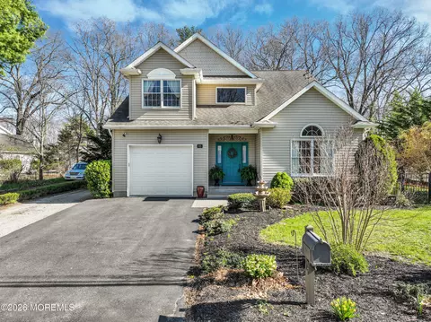 85 Squankum Rd, Tinton Falls, NJ 07724