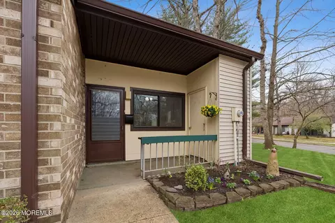 102 Arrowood Rd #B, Manalapan, NJ 07726