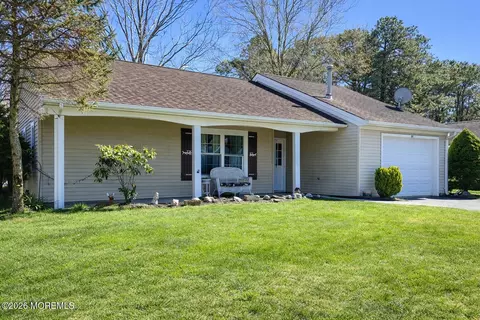 20 Norwick Dr, Forked River, NJ 08731