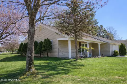 Exterior - 20 Norwick Dr, Forked River, NJ 08731 photo 2 of 5