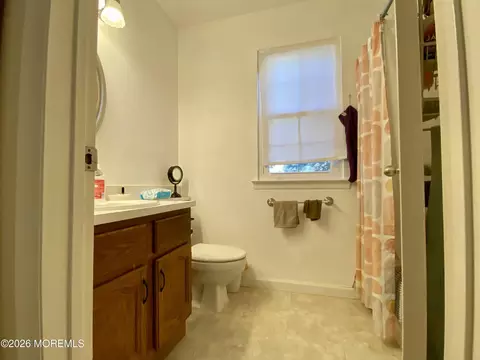 Bath - 20 Norwick Dr, Forked River, NJ 08731 photo 1 of 2