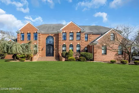 8 Kudyba Ct, Manalapan, NJ 07726